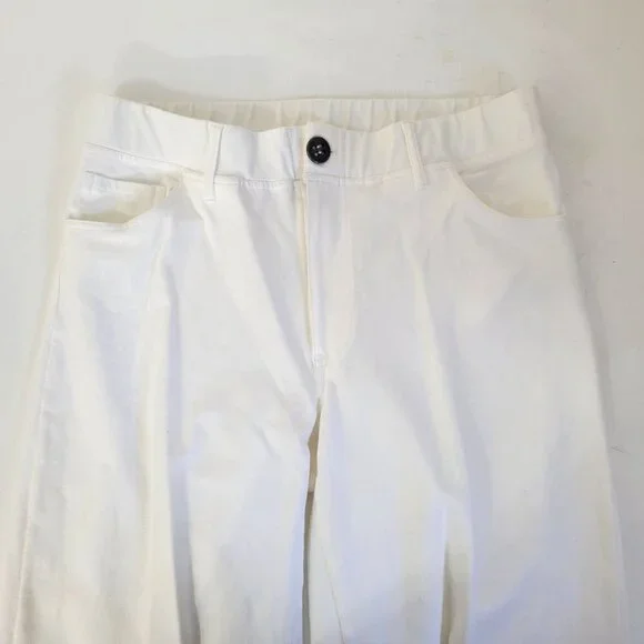 Neon Buddha White Pull-On Tapered Leg Jeans Style Pants - Picture 4 of 5